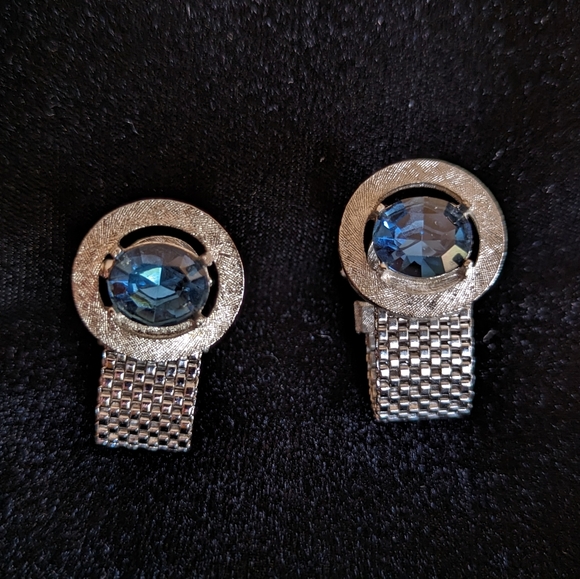 Vintage Swank Chain Mesh Cufflinks  with Silver Tone/Blue Stone and Bullet Backs - Picture 6 of 6